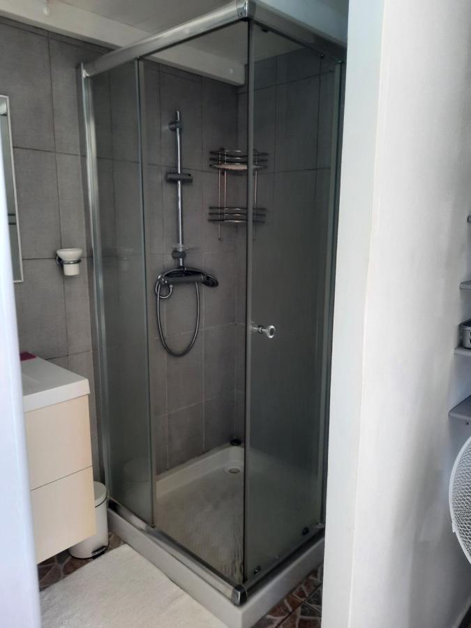 Studio Avec Piscine Privee, Idealement Situe Сент-Клод Екстер'єр фото